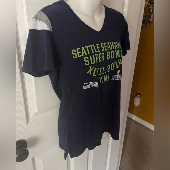 SEATTLE SEAHAWKS short sleeve Blue t-shirt women Large NIKE NFL 2014 Super Bowl - Picture 2 of 5